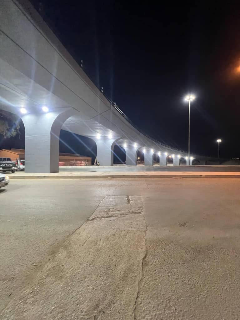 مشاريع أبراج الإنارة الارتفاعية (High-Mast) وشبكات الطرق